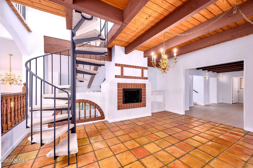 Cresta Montanosa-369 - 369 - Residential