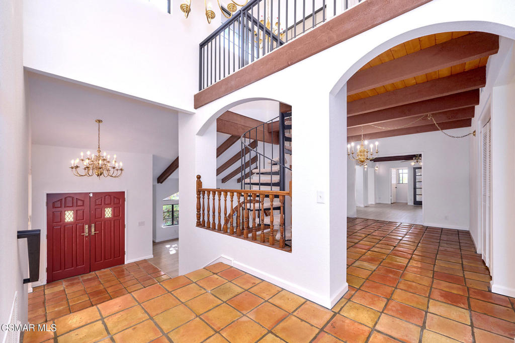 Cresta Montanosa-369 - 369 - Residential