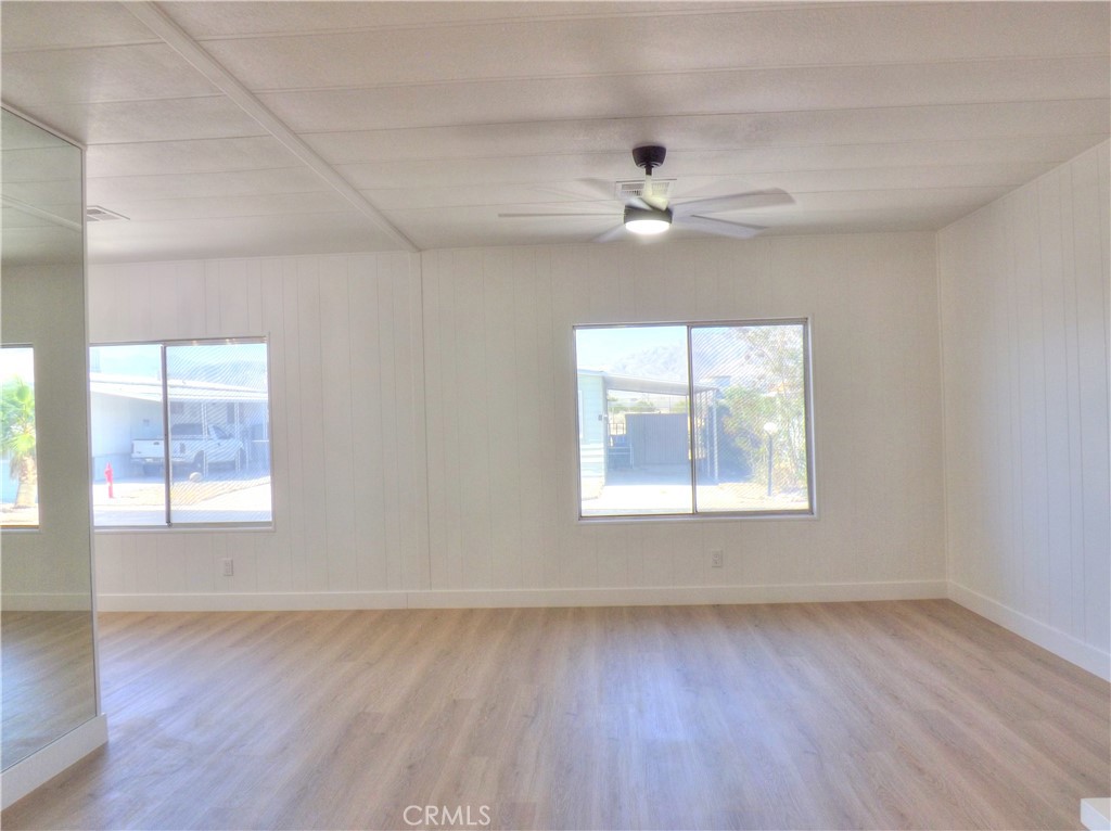 Properties 1 14777 Palm Drive 18