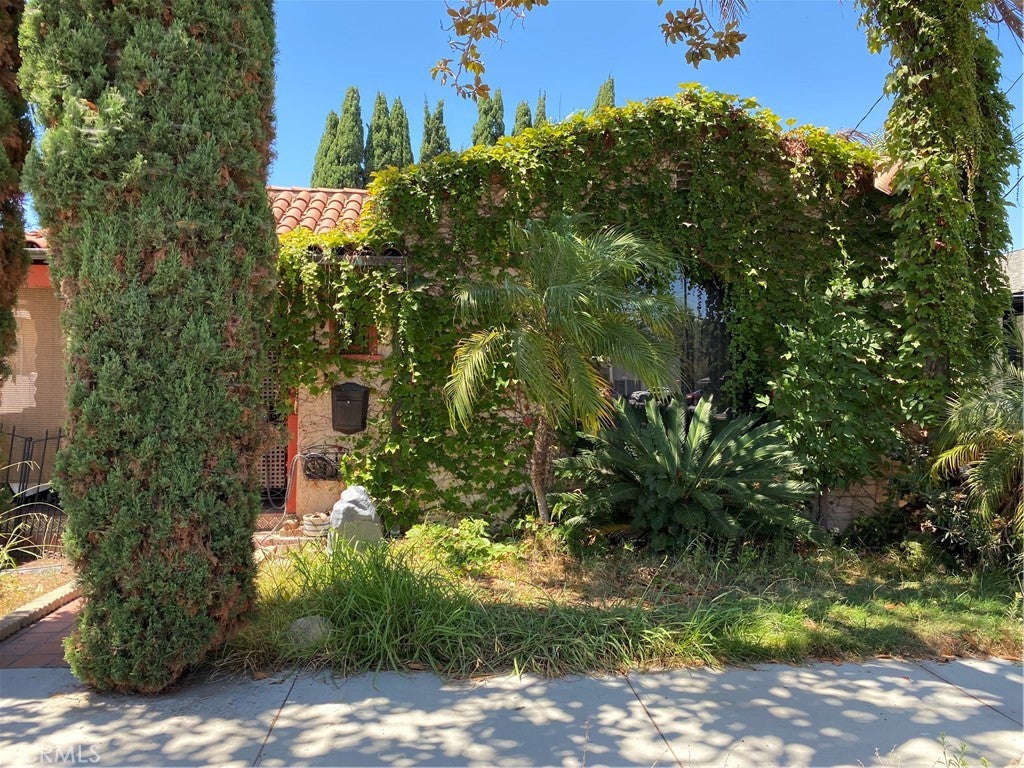 1371 Granada