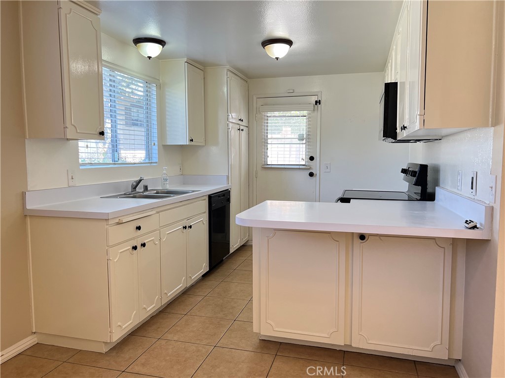 2525 N Bourbon Street D3