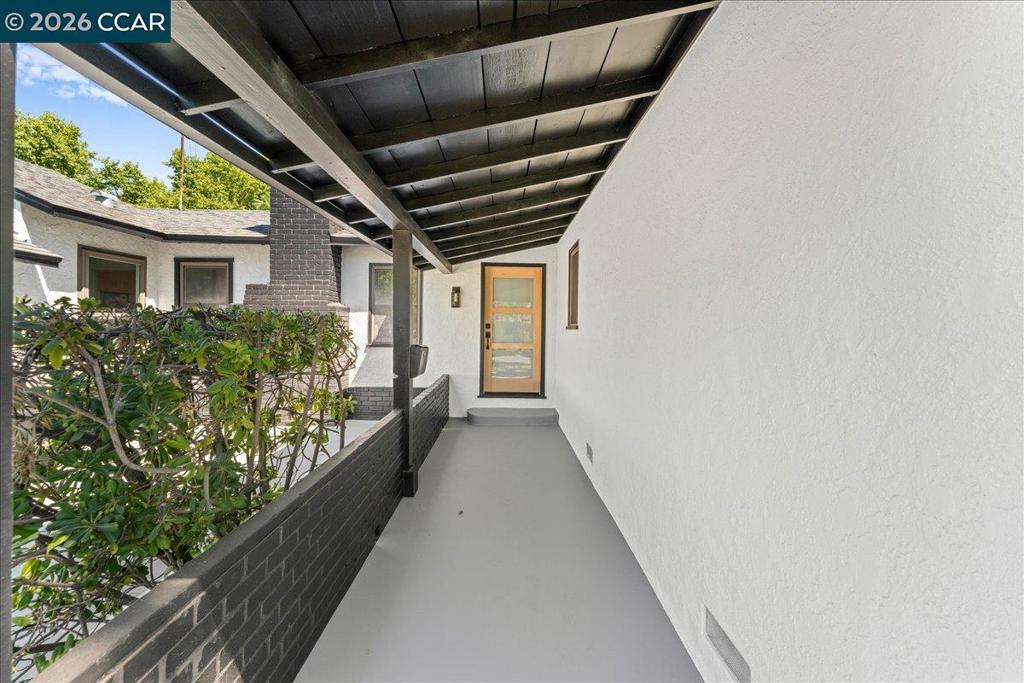 2551 Carlsbad Ave