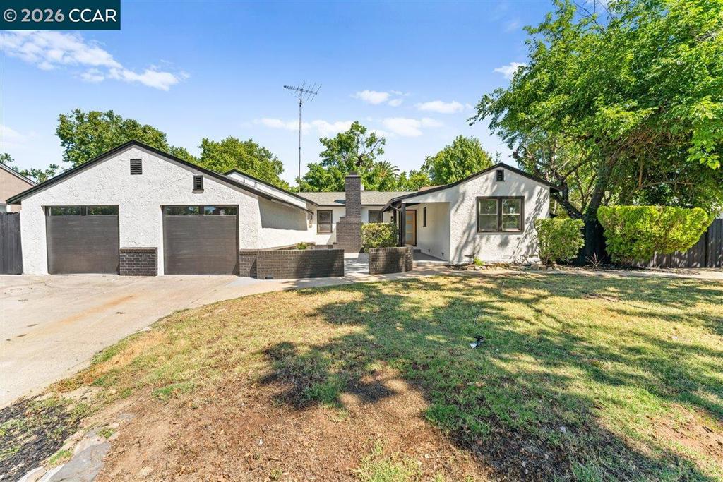 2551 Carlsbad Ave