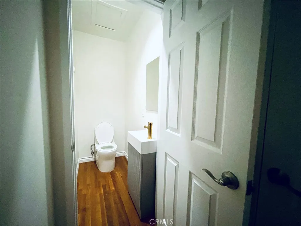 Sherman Oaks, California 91423, United States, 3 Bedrooms Bedrooms, ,2 BathroomsBathrooms,Residential,Active,81118