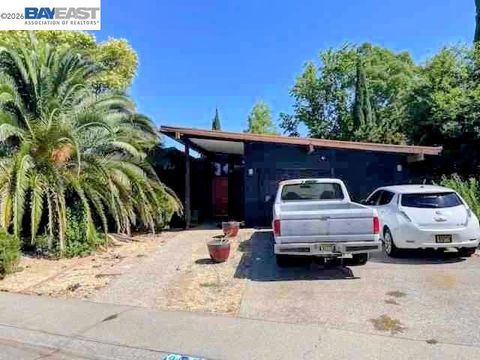 Photo of 9466 Ranch Park Way Way, Elk Grove, CA 95624 (MLS # 41133931)