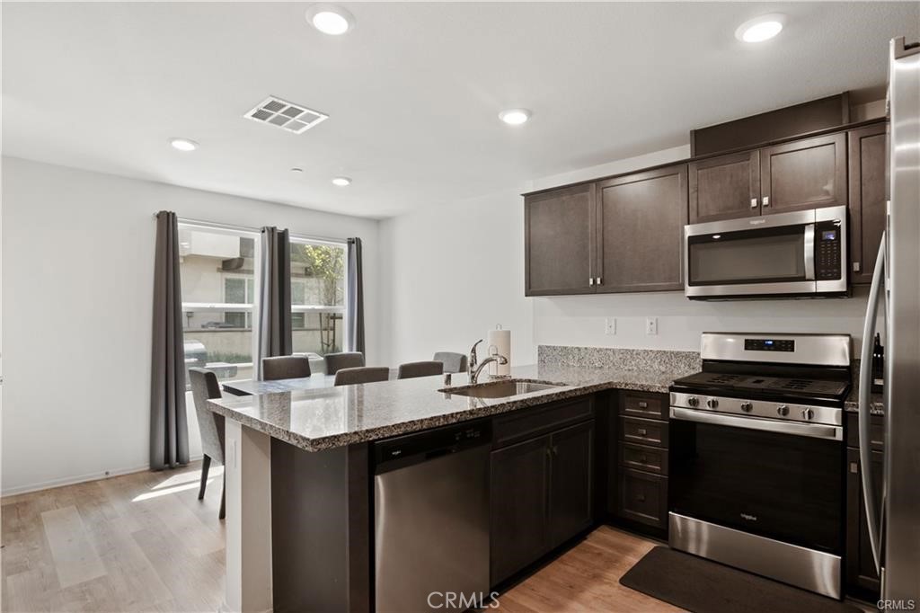 7155 Citrus Avenue 320