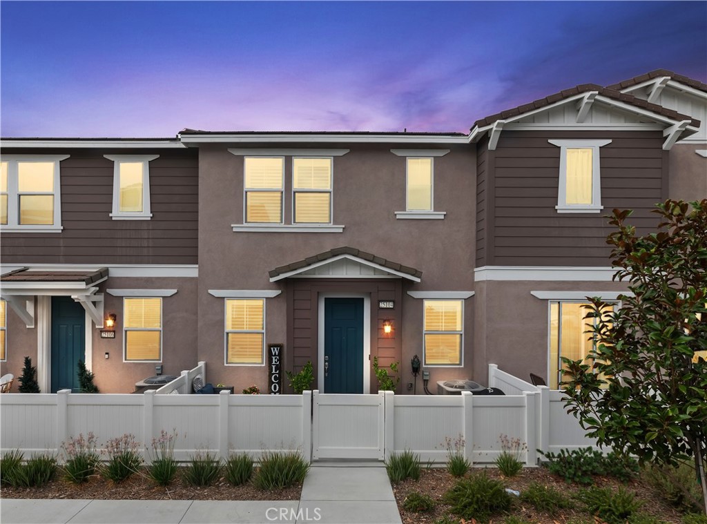 Turnkey 2 year old - like new- 3 bedroom / 2.5 bathroom townhouse with attached 2 car garage, solar & mountain views. No one above or below you. This warm and inviting home has an open layout with an elegant kitchen & island w/ bar seating, granite countertops, SS appliances, lots of cabinet space, and open to the dining and living room areas. Lots of natural lighting and new plantation shutters. The upper level has 9' ceilings, 3 full bedrooms, 2 large & clean full bathrooms and a large laundry room. Spacious master suite with mountain views and large walk-in closet. Horizon Place offers lots of amenities including pool, spa, fire pit, BBQ area and tot lot. Located in a prime location of Wildomar, at the northern border of Murrieta on Clinton Keith, Horizon Place is conveniently located mere blocks from shopping, restaurants, schools, parks, gyms and both the 15 and 215 fwy making commuting a breeze.