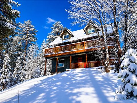 Photo of 43564 Yosemite DR, Big Bear Lake, CA 92315 (MLS # SB26125384)