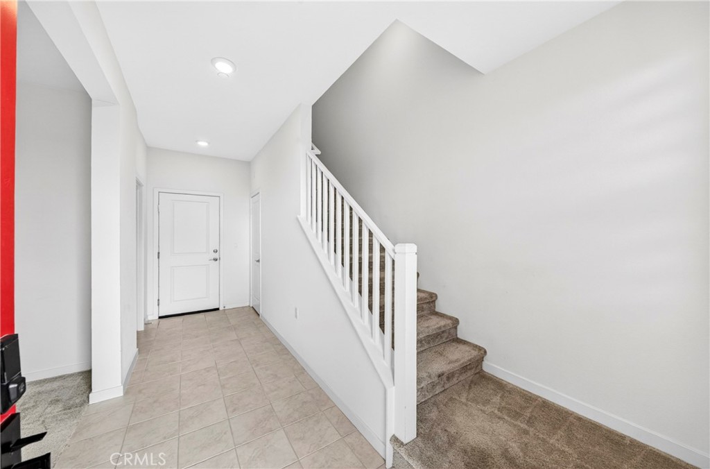 2961 W Lincoln 6