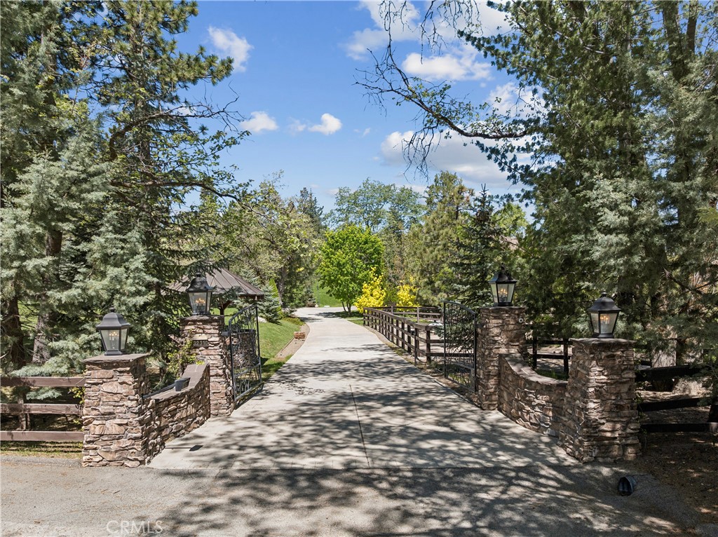 32310 Hummingbird Court