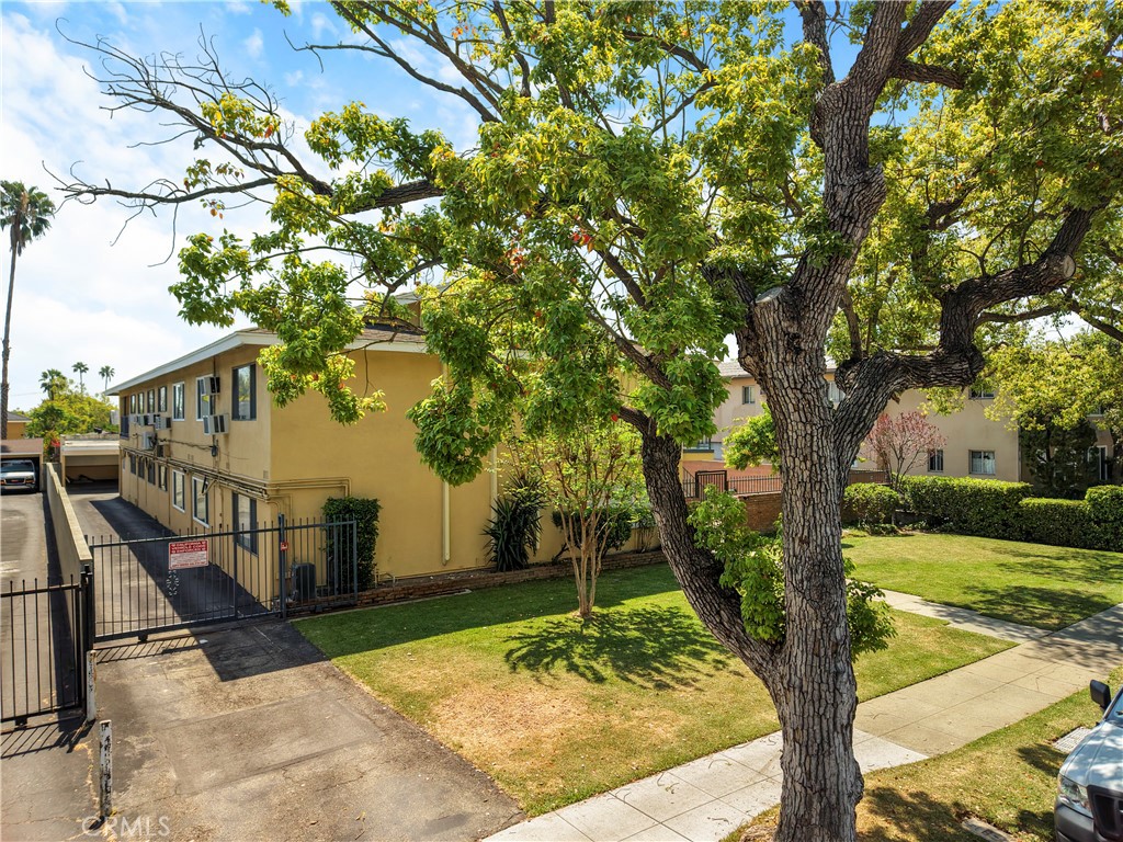 518 E Washington