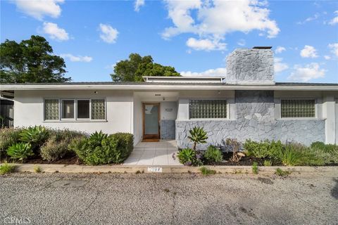 Photo of 7027 Macapa Dr, Los Angeles, CA 90068 (MLS # SR26084741)