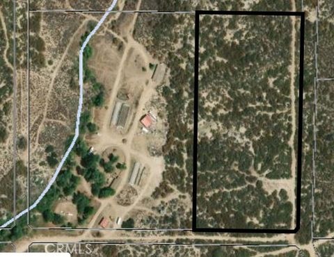 Photo of 0 Blackfoot Dr, Anza, CA 92536 (MLS # SW26152032)