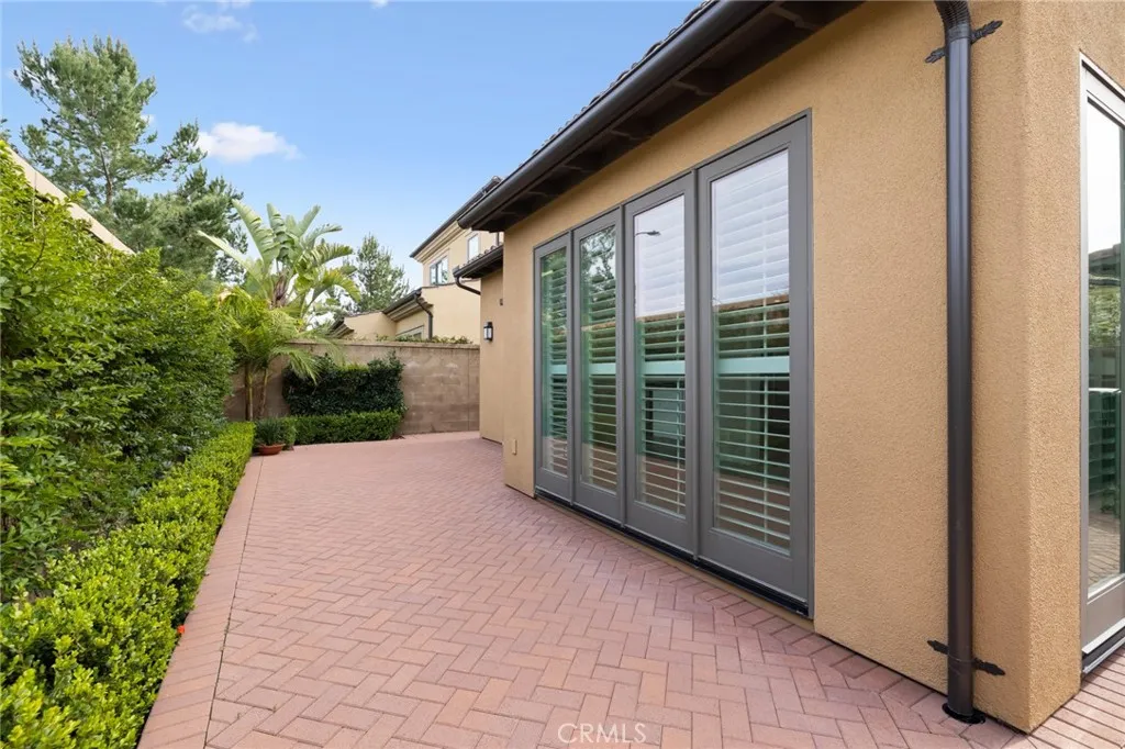 Irvine, California 92618, United States, 3 Bedrooms Bedrooms, ,3 BathroomsBathrooms,Residential,Active,250347