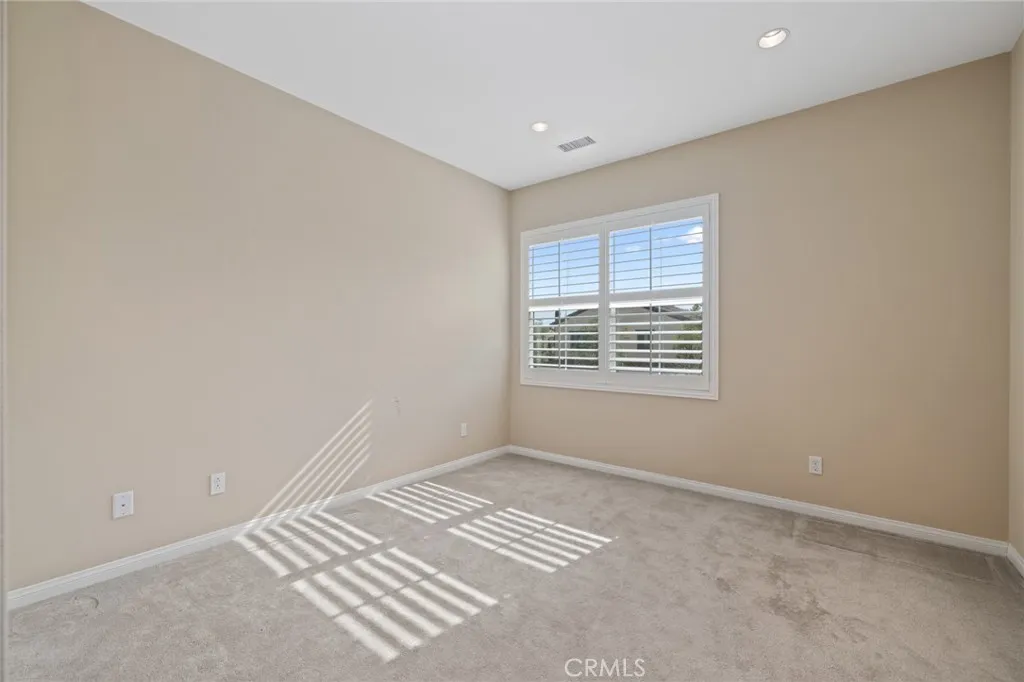 Irvine, California 92618, United States, 3 Bedrooms Bedrooms, ,3 BathroomsBathrooms,Residential,Active,250347