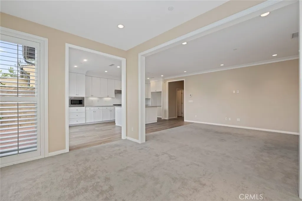 Irvine, California 92618, United States, 3 Bedrooms Bedrooms, ,3 BathroomsBathrooms,Residential,Active,250347