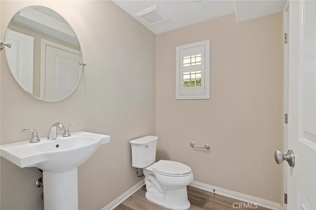 Irvine, California 92618, United States, 3 Bedrooms Bedrooms, ,3 BathroomsBathrooms,Residential,Active,250347