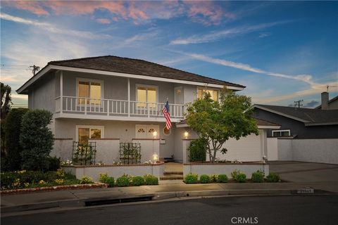 21941 Oceanview Lane Huntington Beach CA 92646