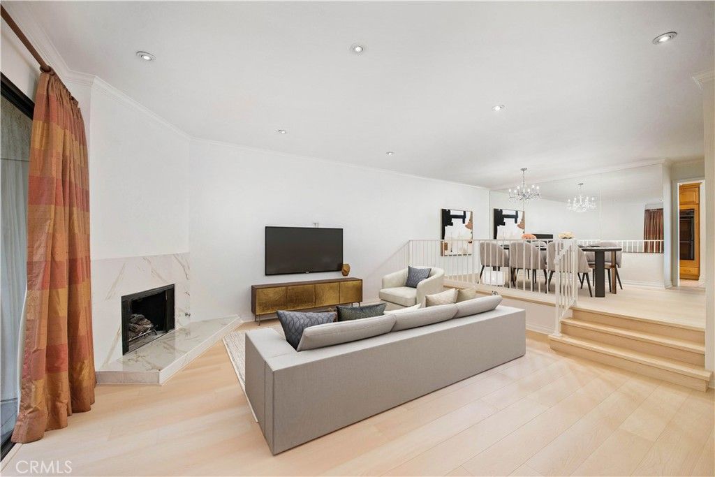 Photo of 5711 Owensmouth Avenue #117, Woodland Hills, CA 91367 (MLS # SR25220125)