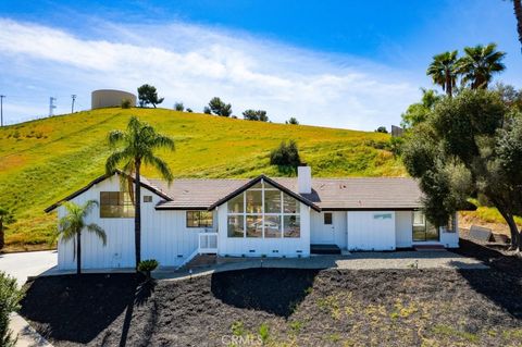 22951 Lassen Drive Canyon Lake CA 92587