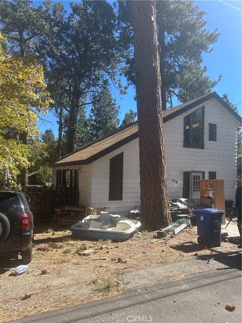 Photo of 479 Holmes Ln, Sugarloaf, CA 92386 (MLS # OC25239940)