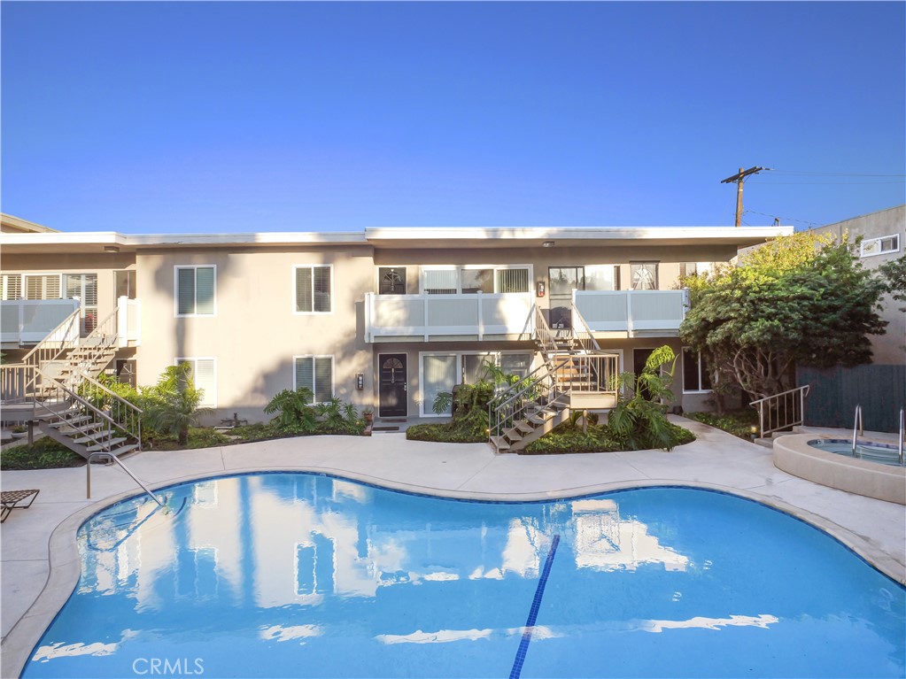 23930 Los Codona 220