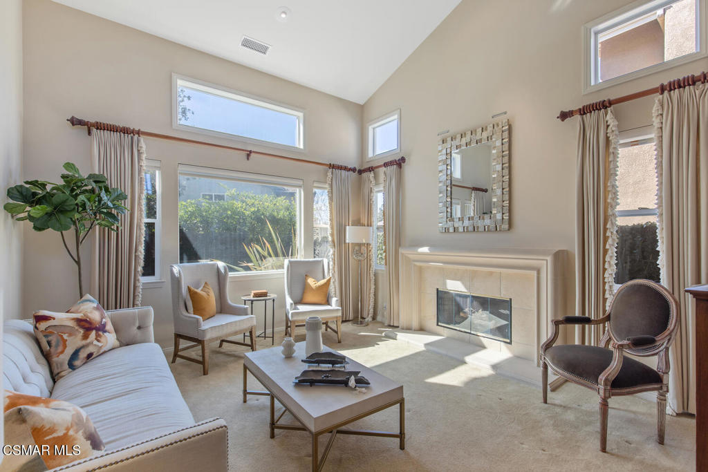 2594 Oak Valley Lane