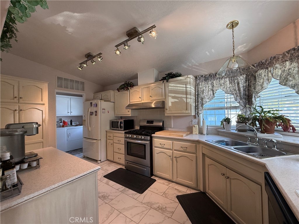 1550 Rory Lane Space 261