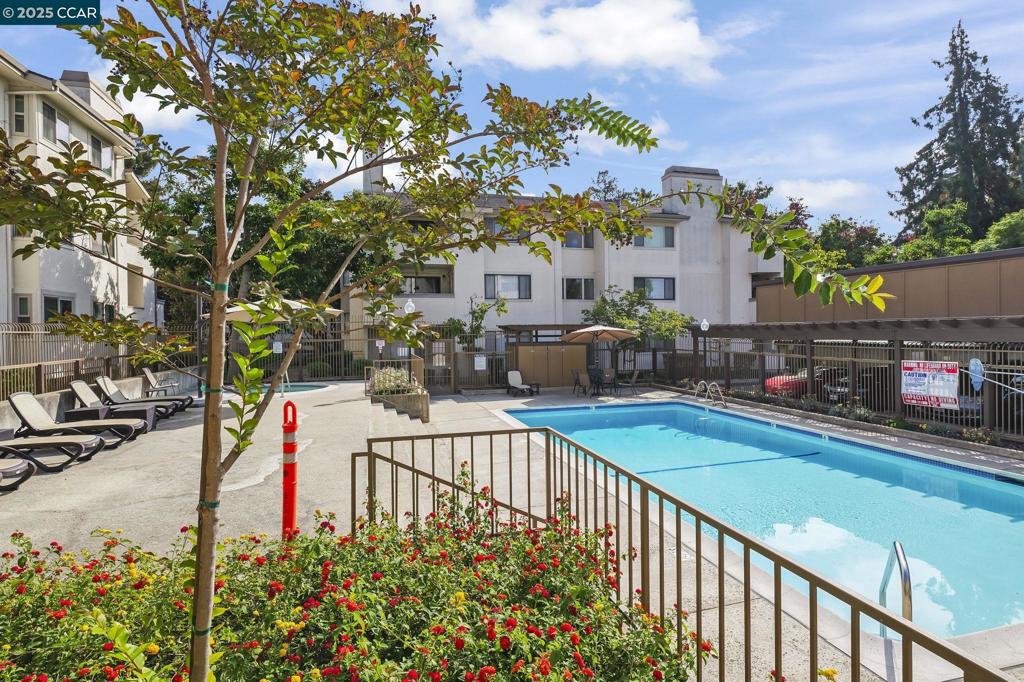 PARK REGENCY - Residential