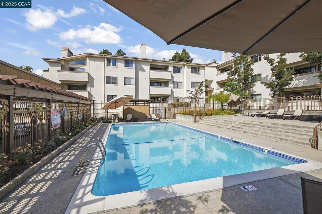 PARK REGENCY - Residential