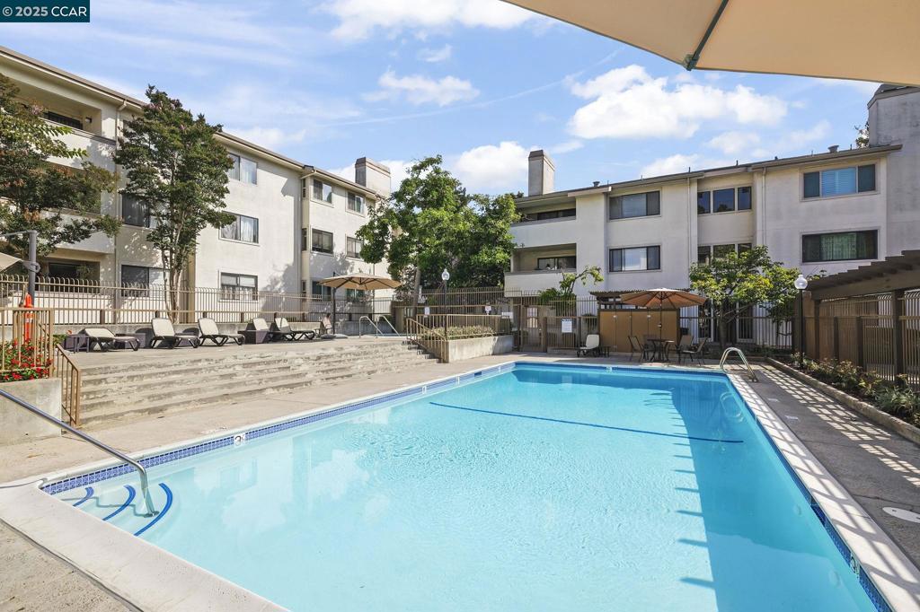 PARK REGENCY - Residential