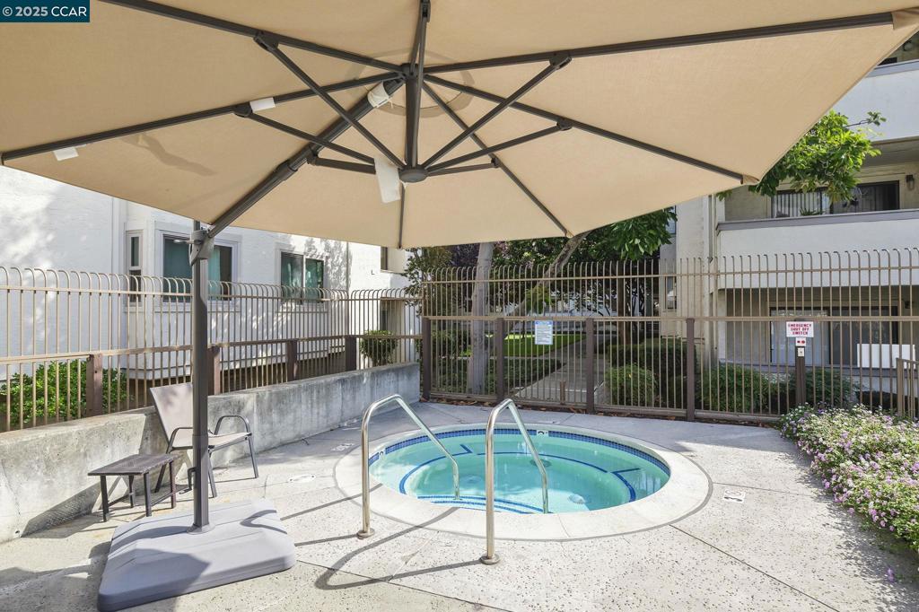 PARK REGENCY - Residential