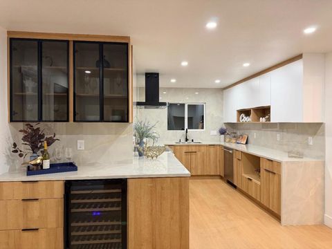 Photo of 1531 Carmel Drive, San Jose, CA 95125 (MLS # ML82033625)