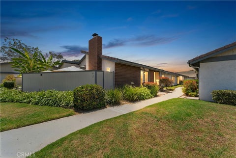Photo of 637 Holly AVE, Oxnard, CA 93036 (MLS # BB26156382)