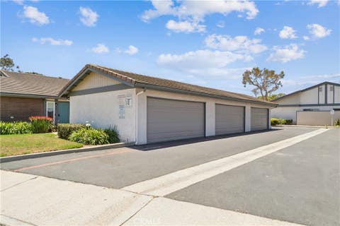Tiny photo for 637 Holly AVE, Oxnard, CA 93036 (MLS # BB26156382)
