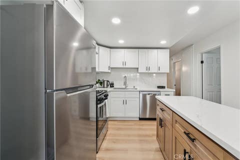 Tiny photo for 637 Holly AVE, Oxnard, CA 93036 (MLS # BB26156382)