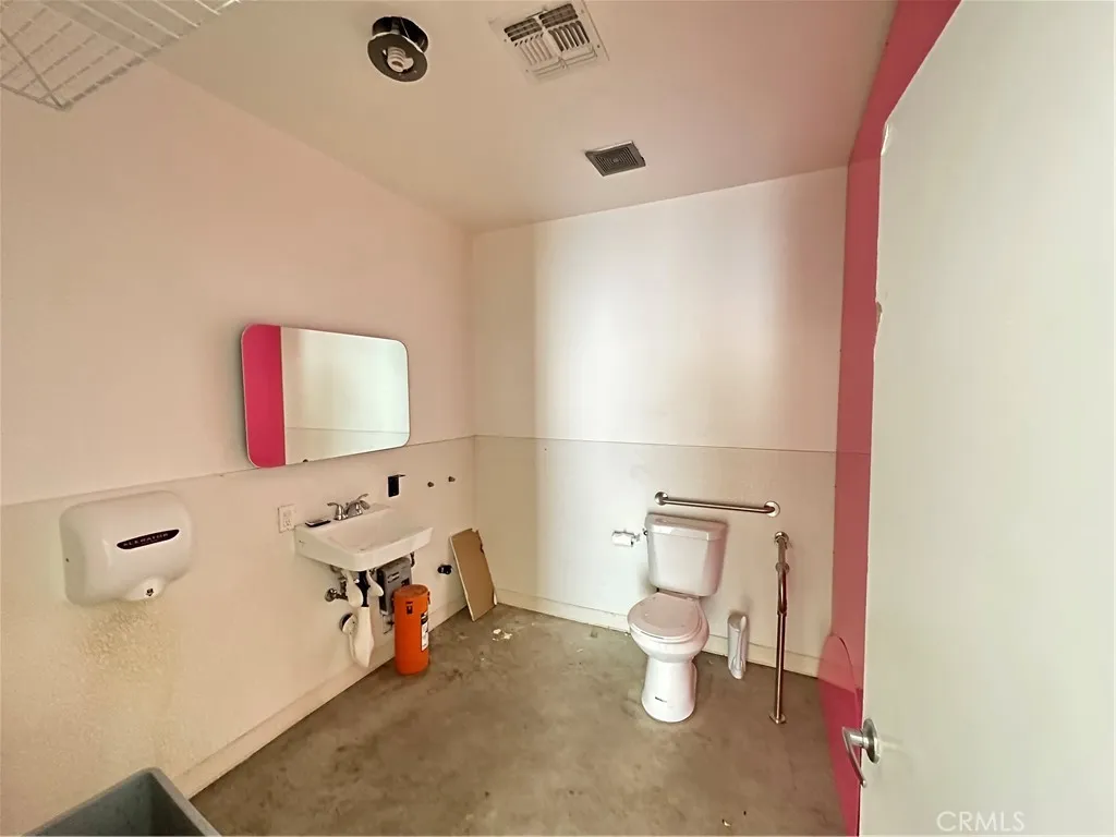 Yucca Valley, California 92284, United States, ,Commercial,Active,197729