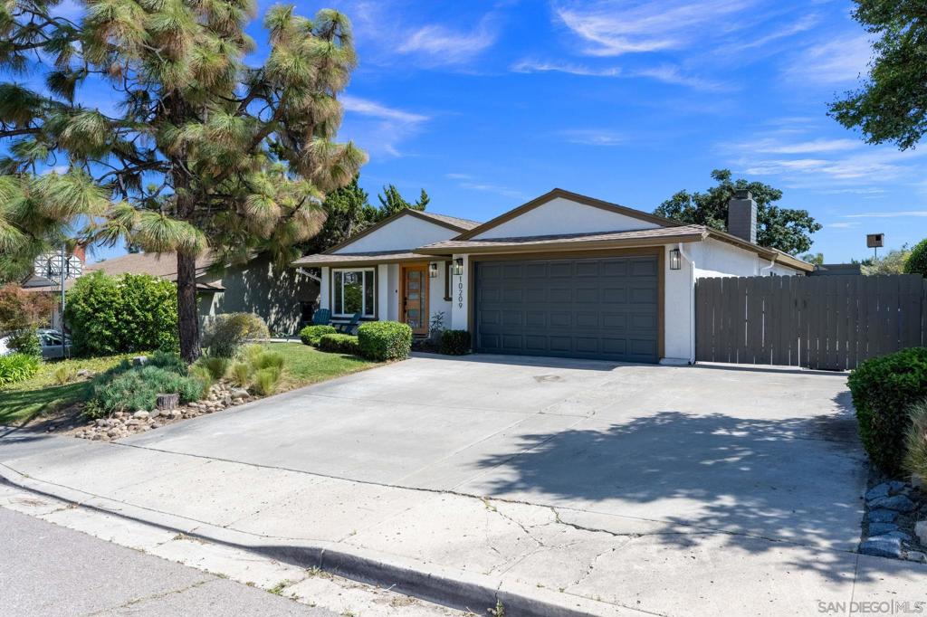 10209 Maple Tree Rd
