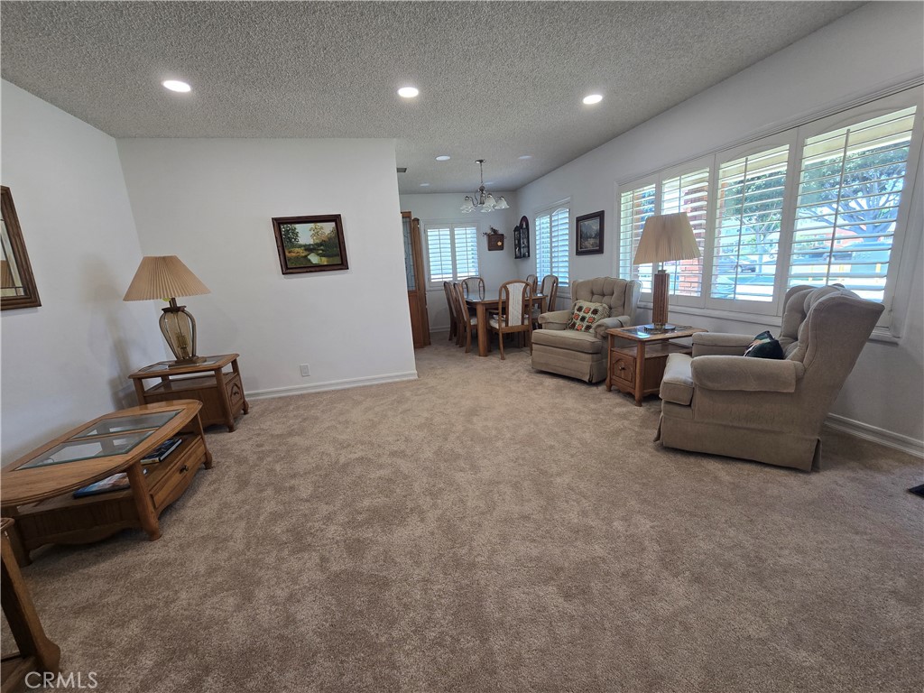 5018 Bellflower Boulevard