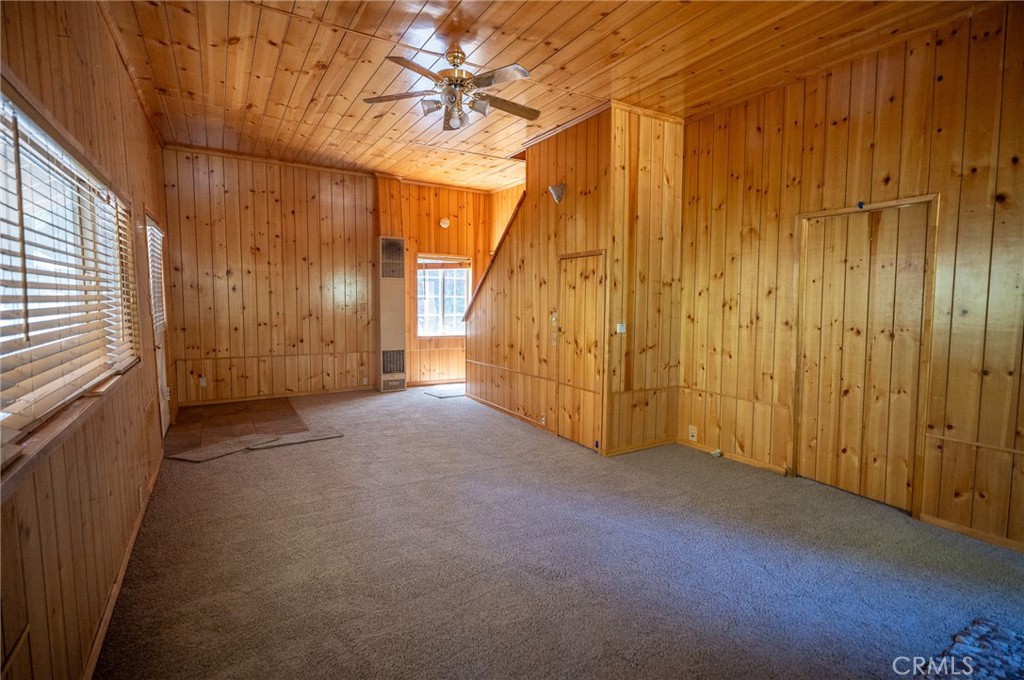 2462 Spring Drive