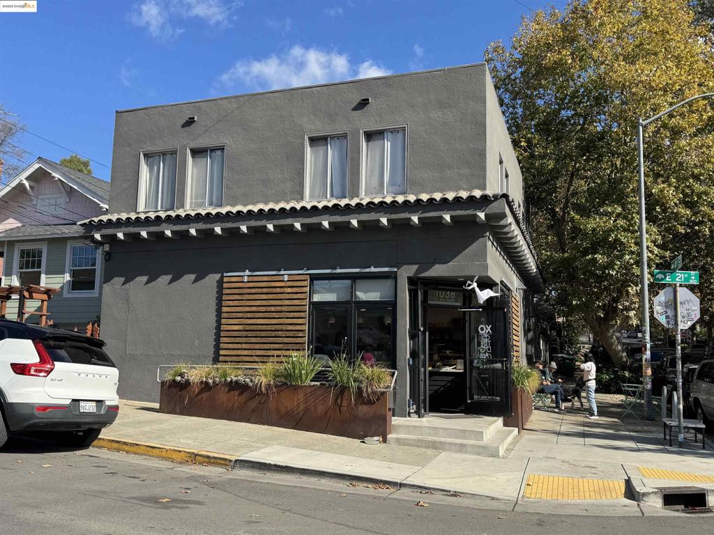 CLINTON - Residential