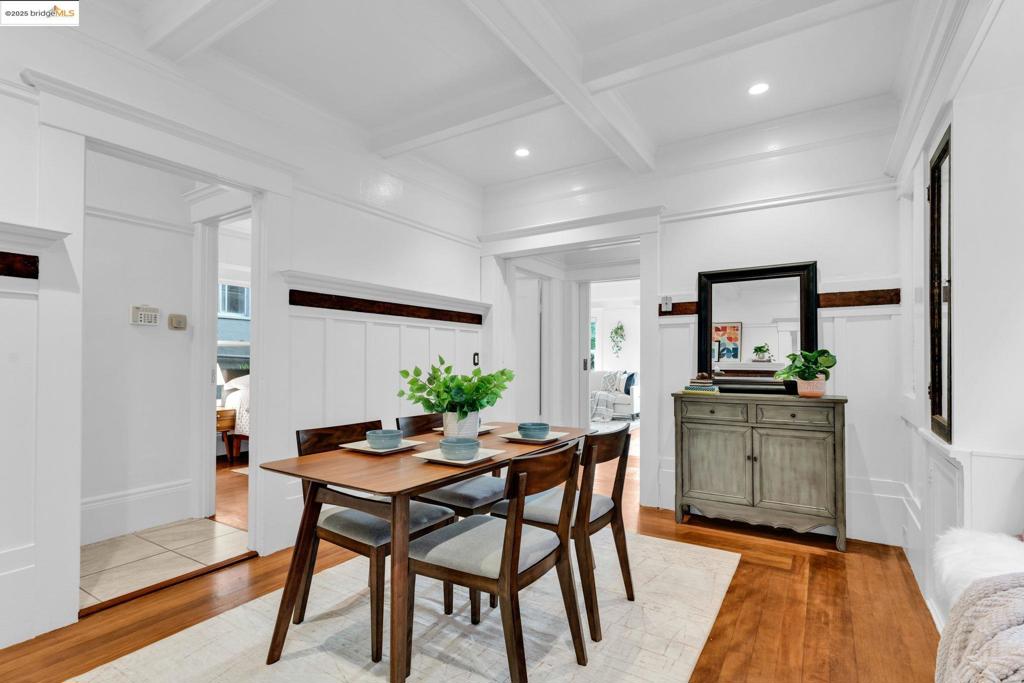 CLINTON - Residential