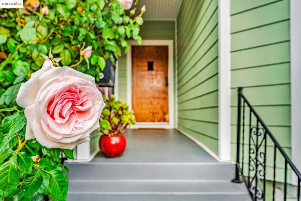 CLINTON - Residential