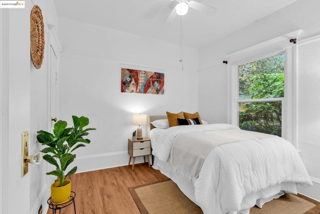 CLINTON - Residential