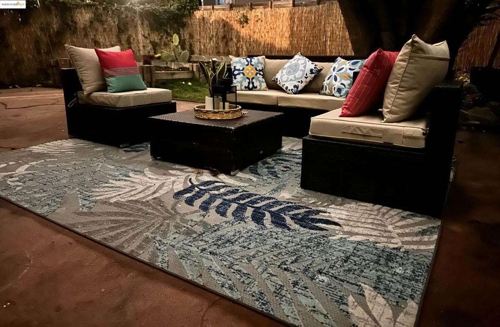 CLINTON - Residential