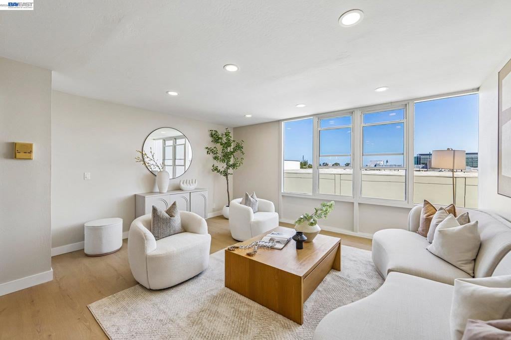 2655 Edison St 204