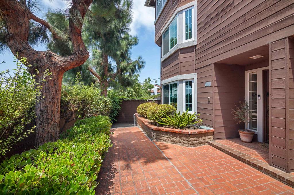 Experience luxury and convenience at 1806 McKee St A1 in the sought-after Mission Hills area. This turnkey home features designer finishes, including elegant herringbone flooring and a cozy fireplace, with the rare benefit of a private, exclusive-use backyard—an oasis in the city. Just minutes from Old Town, Balboa Park, Downtown San Diego, top dining, and shopping, with easy transportation options for effortless commuting; this well appointed two-story layout offers separate entertainment and sleeping areas, perfect for hosting or relaxing in style. Luxurious, convenient, and uniquely private—this home embodies the best of San Diego living. Discover the perfect blend of luxury and convenience at 1806 McKee St, in San Diego’s vibrant Mission Hills West neighborhood. This turnkey, two-story home features designer finishes, including herringbone floors, a cozy fireplace, and a rare private backyard—a tranquil oasis in the city. Just minutes from Old Town, Balboa Park, Downtown San Diego, top dining, and shopping, with easy transportation, it offers an ideal lifestyle of sophisticated living and effortless entertainment.