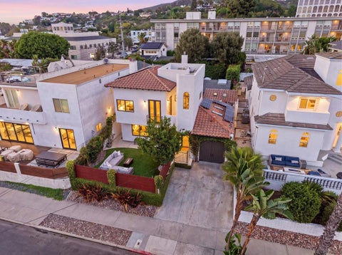 Photo of 7235 Fay Ave Ave, La Jolla, CA 92037 (MLS # 260025720SD)