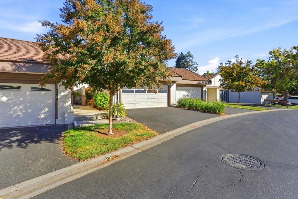 6082 Montgomery Court