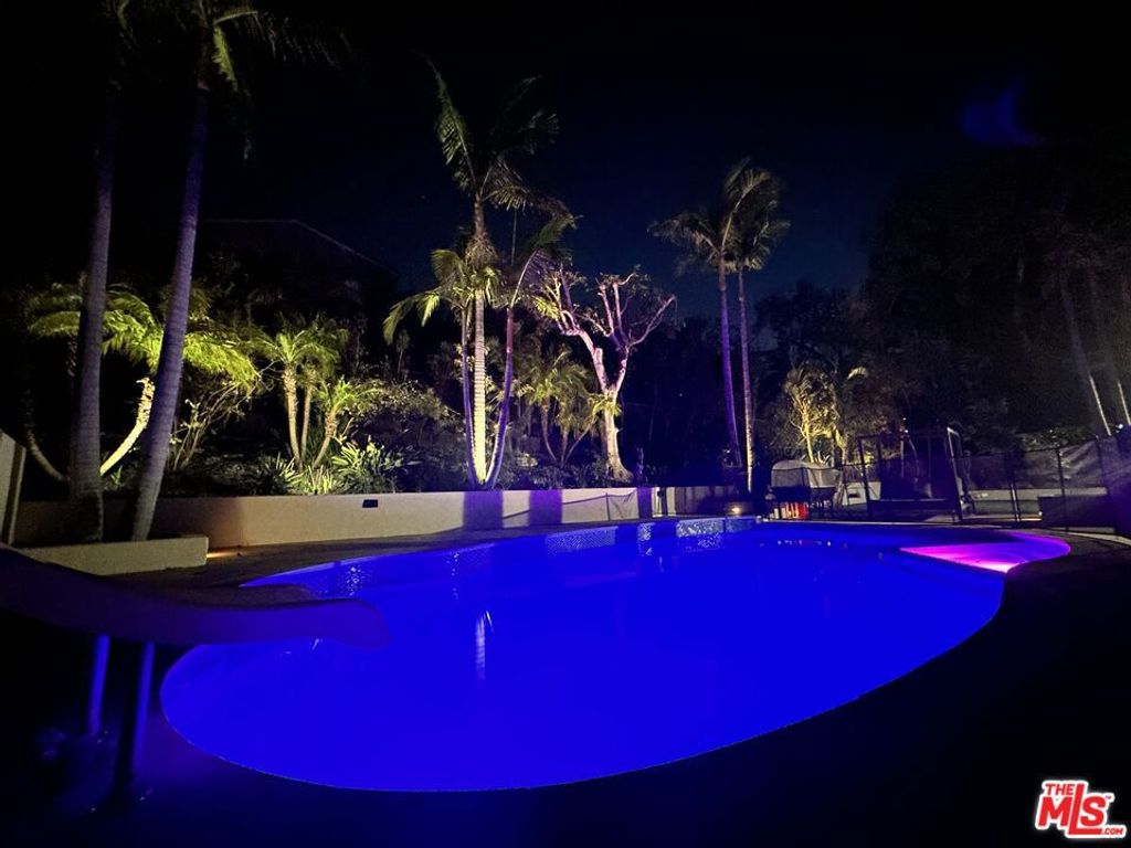 Photo of 1341 Charmel Place, Pacific Palisades, CA 90272 (MLS # 26658663)